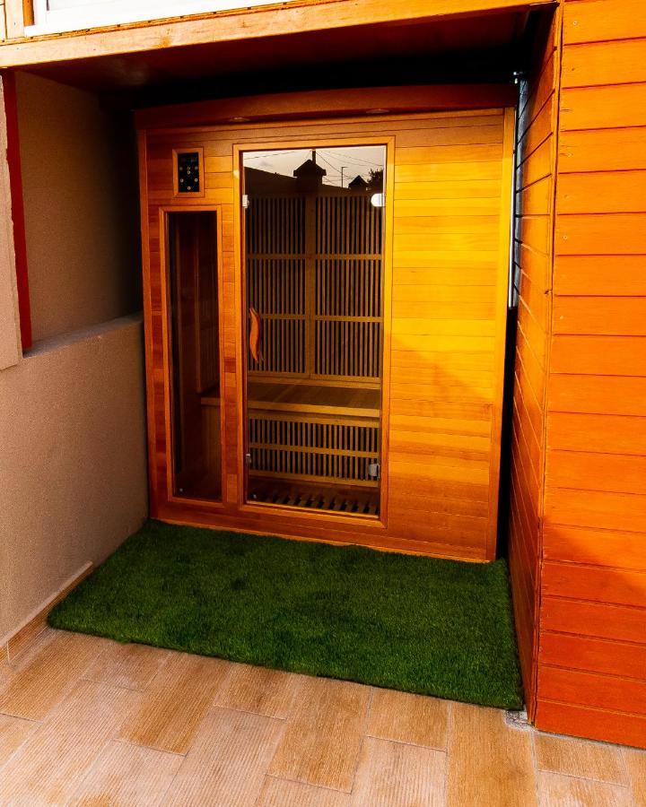 Evasion En Plein Coeur De La Ville Studio Jacuzzis Sauna Et Piscine Au Centre De Port-Louis Luaran gambar